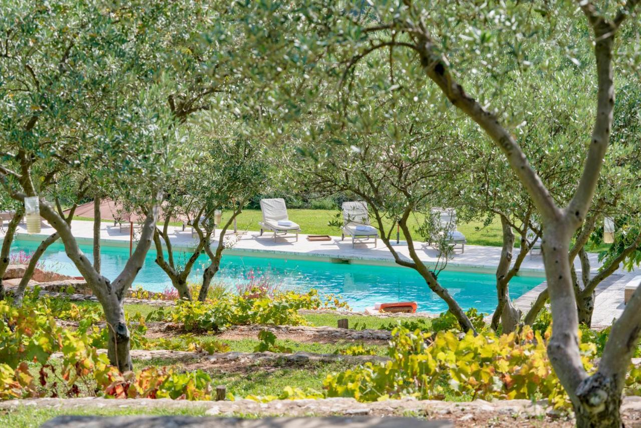 Вилла Domaine De Puybernier Jouques Экстерьер фото