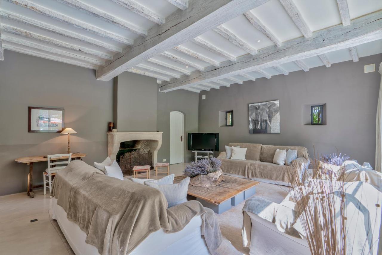 Вилла Domaine De Puybernier Jouques Экстерьер фото