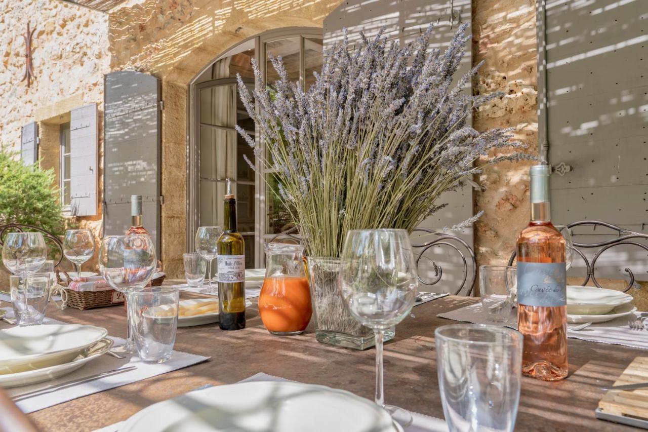Вилла Domaine De Puybernier Jouques Экстерьер фото