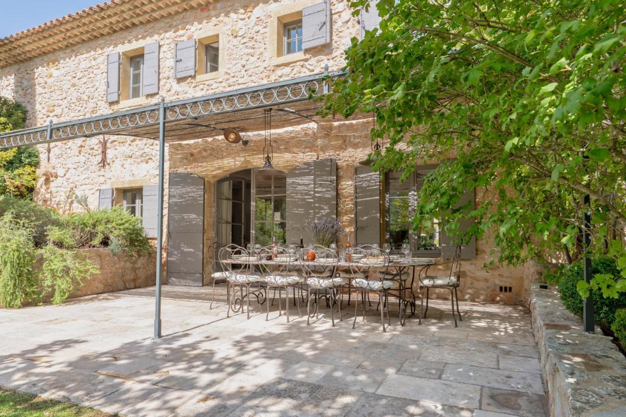 Вилла Domaine De Puybernier Jouques Экстерьер фото